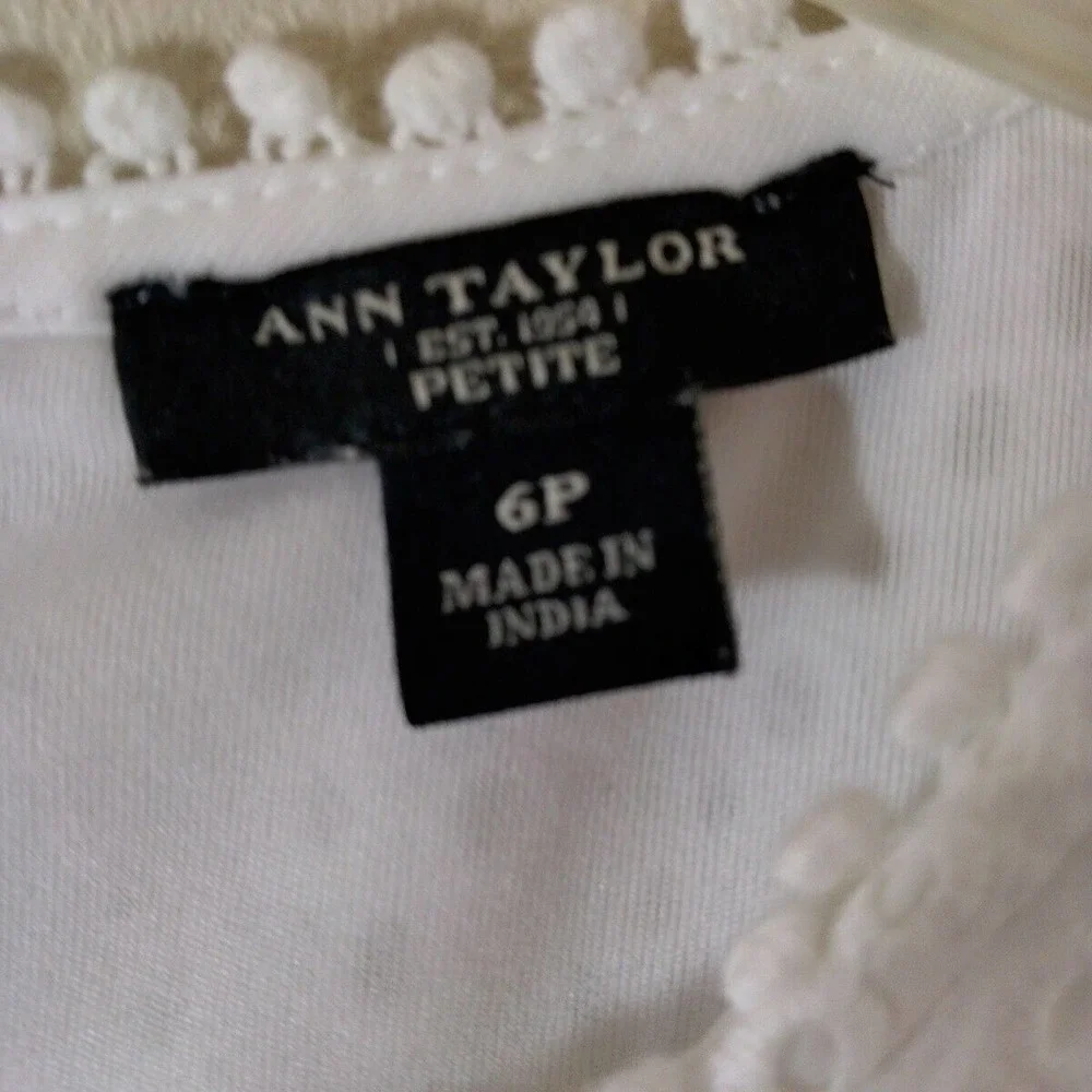 Ann Taylor 6 Petite White Eyelet Sleeveless Top - Picture 5 of 8